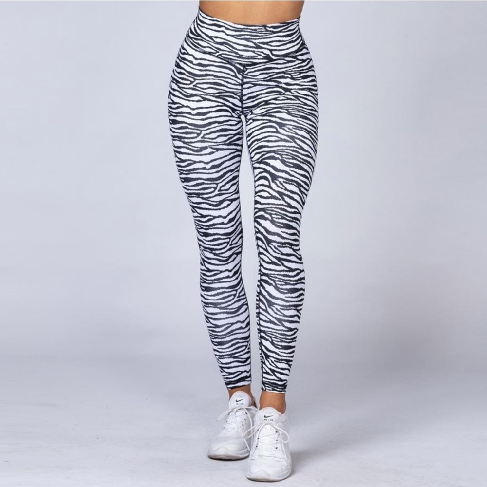 Muscle Nation | Booty Scrunch Zebra Leggings